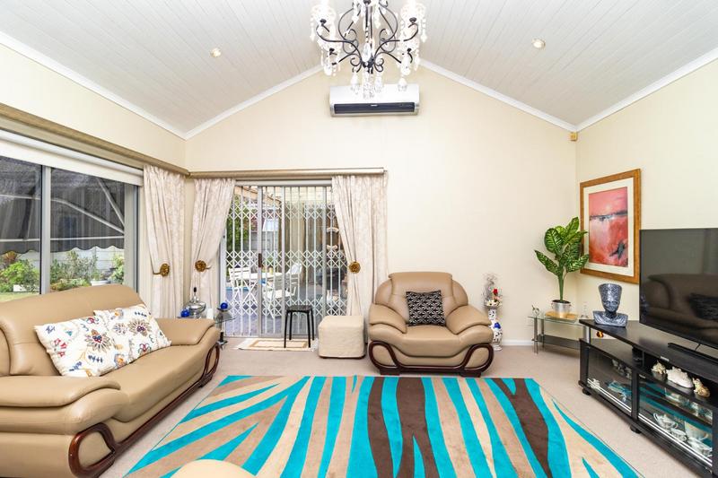 To Let 3 Bedroom Property for Rent in Table View Western Cape